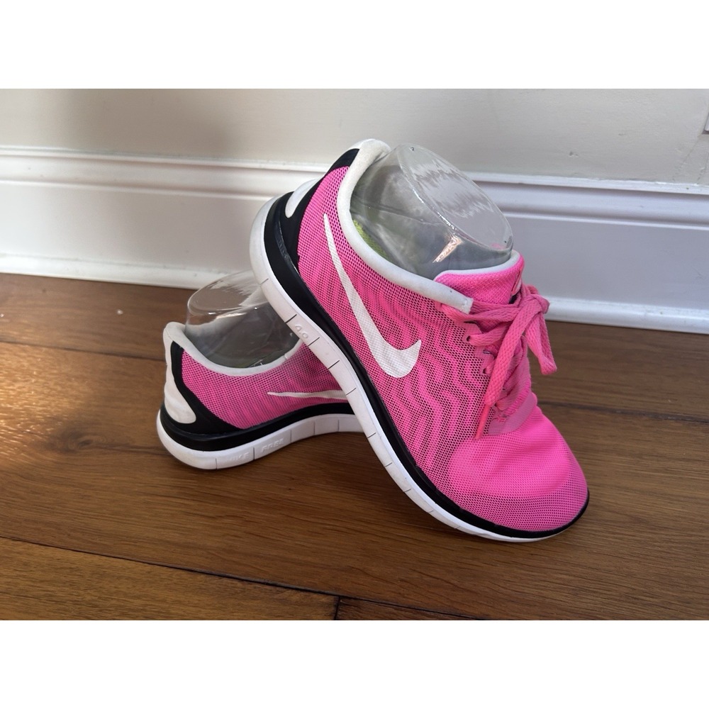 Nike Free 4.0 Flyknit Women's Size‎ 7.5 Running Shoes Pink Black